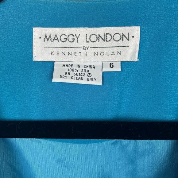 Vintag 90s Maggie London by Kenneth Nolan 100% Silk Cropped Blue Blazer Size 6 - Picture 2 of 7